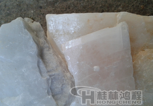 長石，長石粉，長石的用途