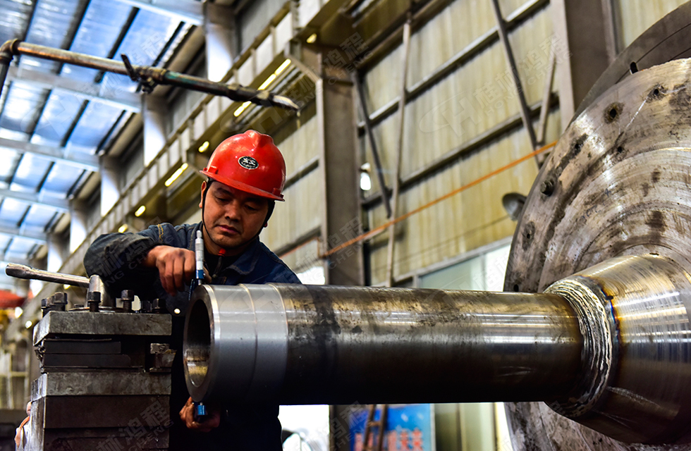 致敬奮斗在平凡崗位中的勞動(dòng)者！