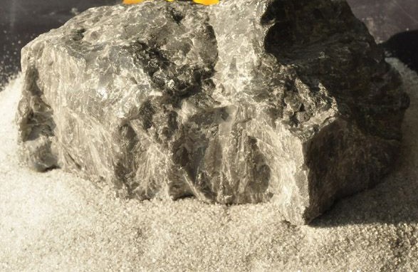 致密剛玉 致密剛玉